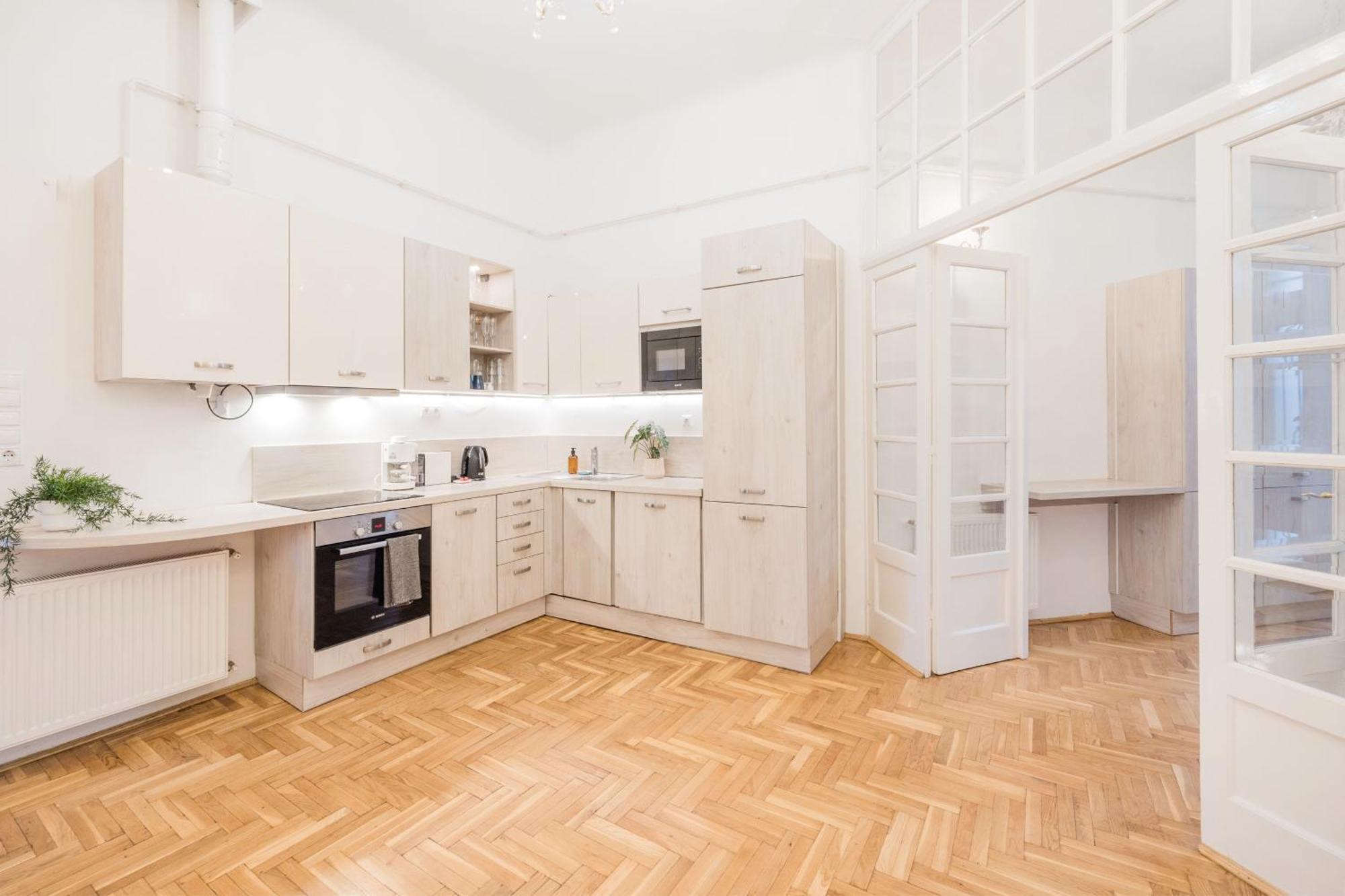 Amazing View Designer Home With Sauna And Jacuzzi 3 Min To Opera House Budapest Kültér fotó
